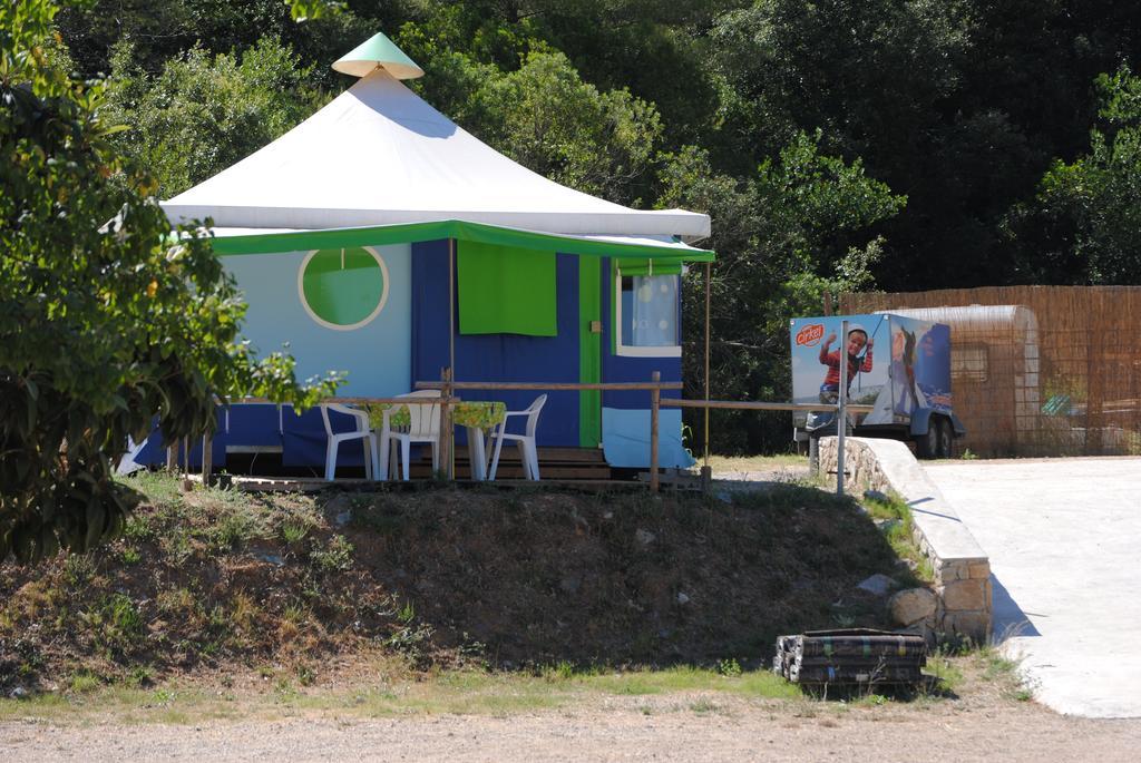 Camping Village Canapai Рио-Марина Номер фото
